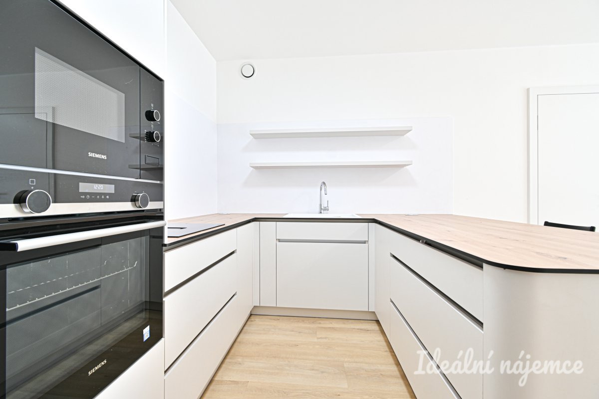 Pronájem bytu 2+kk, Bystrcká, Komín, 28000 Kč/měs, 57 m2