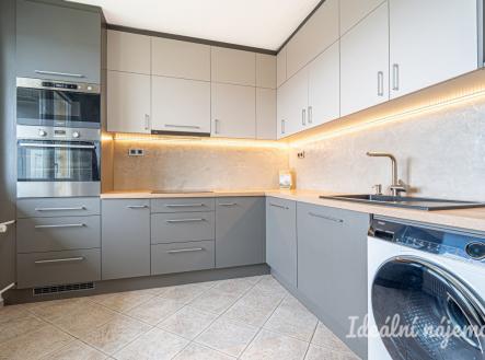 Pronájem bytu, 2+1, 55 m²