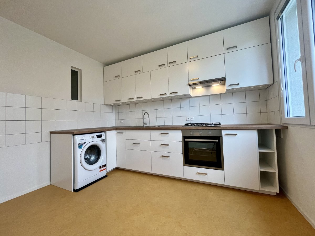 Pronájem bytu 1+1, Beethovenova, Místek, 12400 Kč/měs, 36 m2