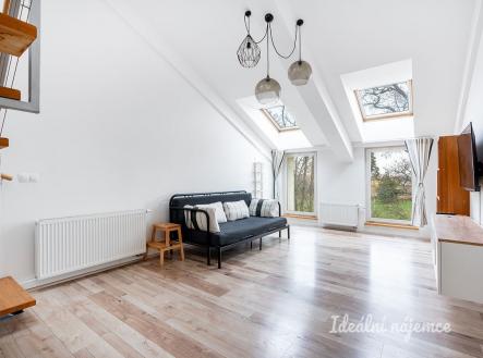 Pronájem bytu, 2+kk, 63 m²