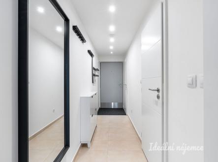 Pronájem bytu, 2+kk, 63 m²