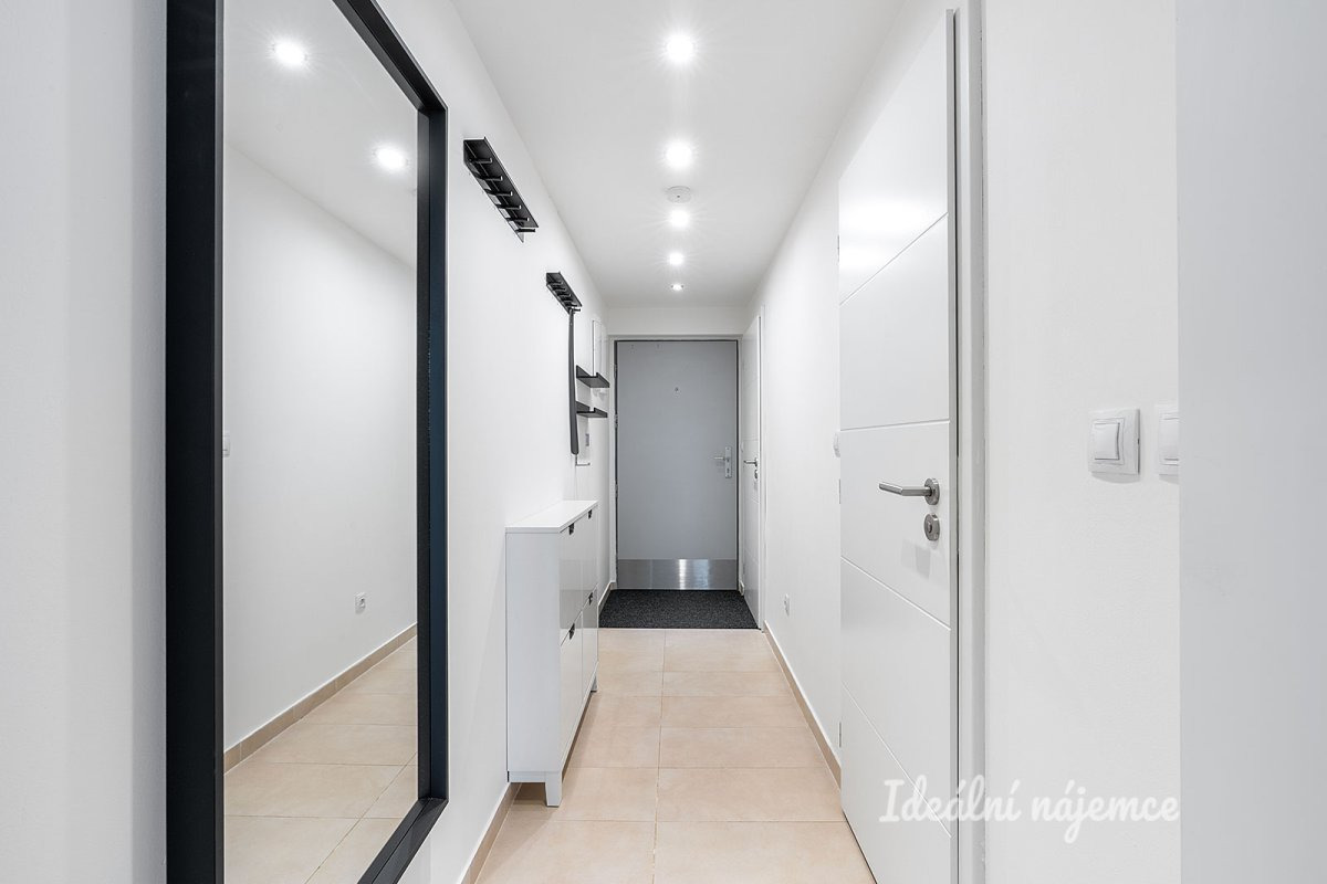 Pronájem bytu 2+kk, U sladovny, Lochkov, 22900 Kč/měs, 63 m2
