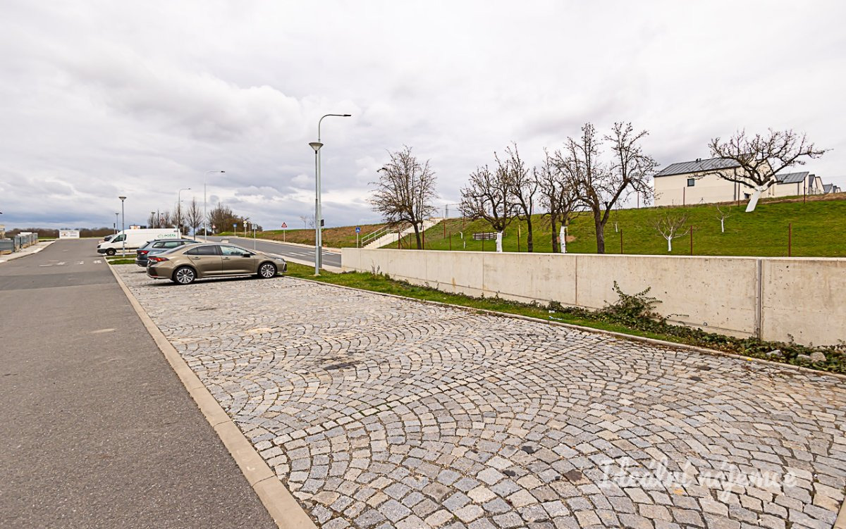 Pronájem bytu 3+kk, Ke Tvrzi, Královice, 25490 Kč/měs, 89 m2