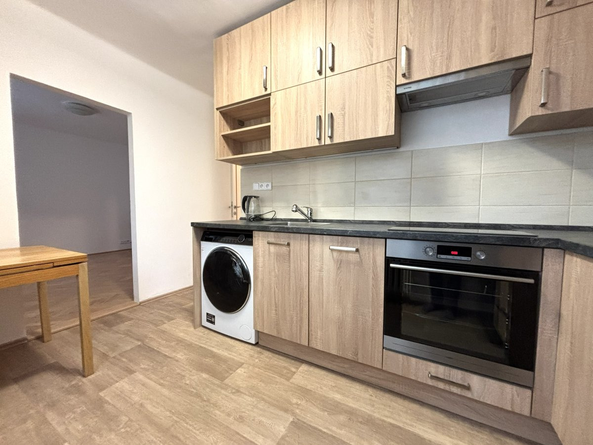 Pronájem bytu 3+1, Čermákova, Plzeň, 17000,- Kč/měs, 79 m2