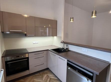 Pronájem bytu, 3+kk, 95 m² obrázek