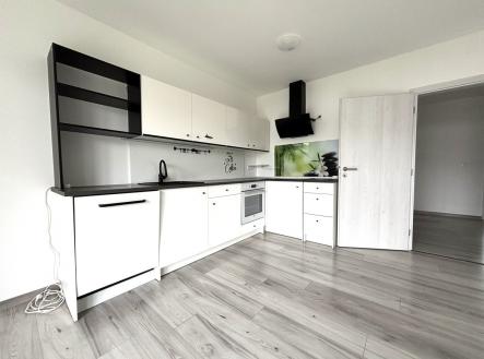 Pronájem bytu, 3+kk, 77 m²