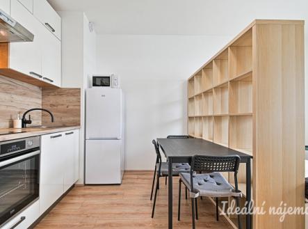 Pronájem bytu, 1+kk, 34 m²