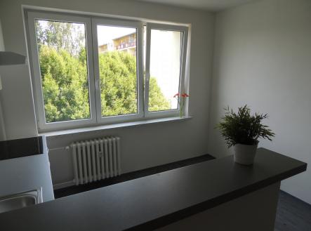 Pronájem bytu, 2+kk, 37 m²