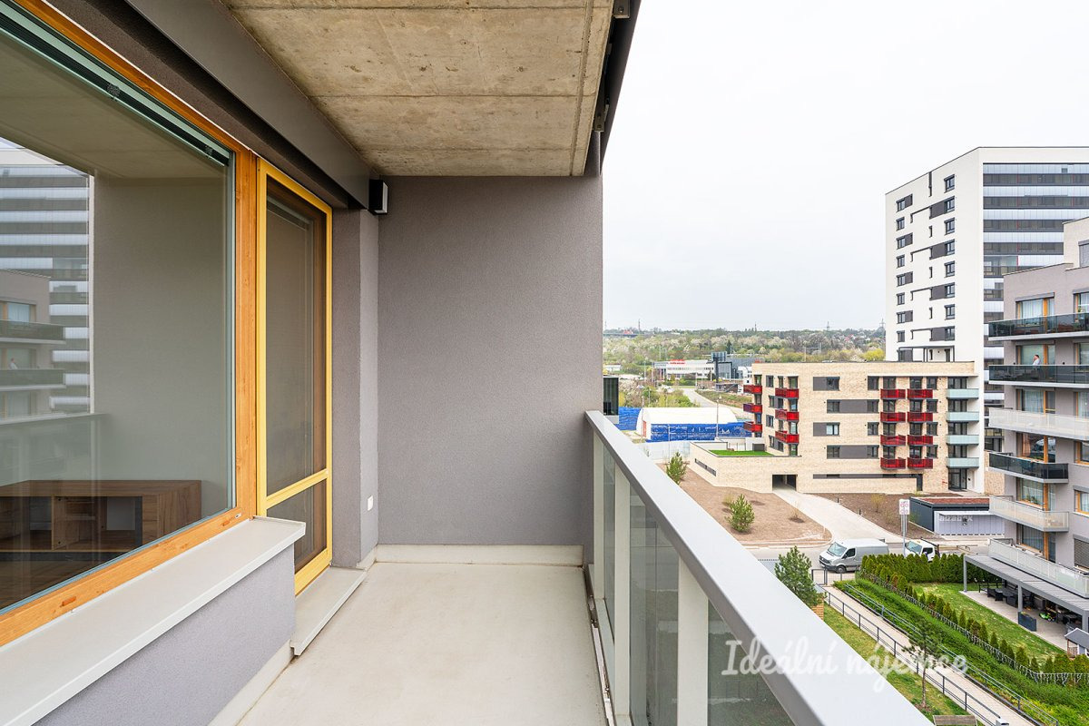 Pronájem bytu 3+kk, Waltariho, Hloubětín, 32490 Kč/měs, 80 m2