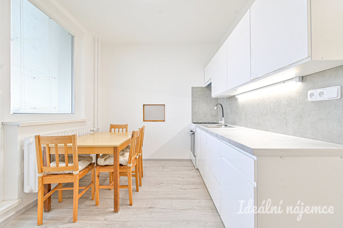 Pronájem bytu 3+1, Horácké náměstí, Řečkovice,  22.800 Kč/měs, 72 m2