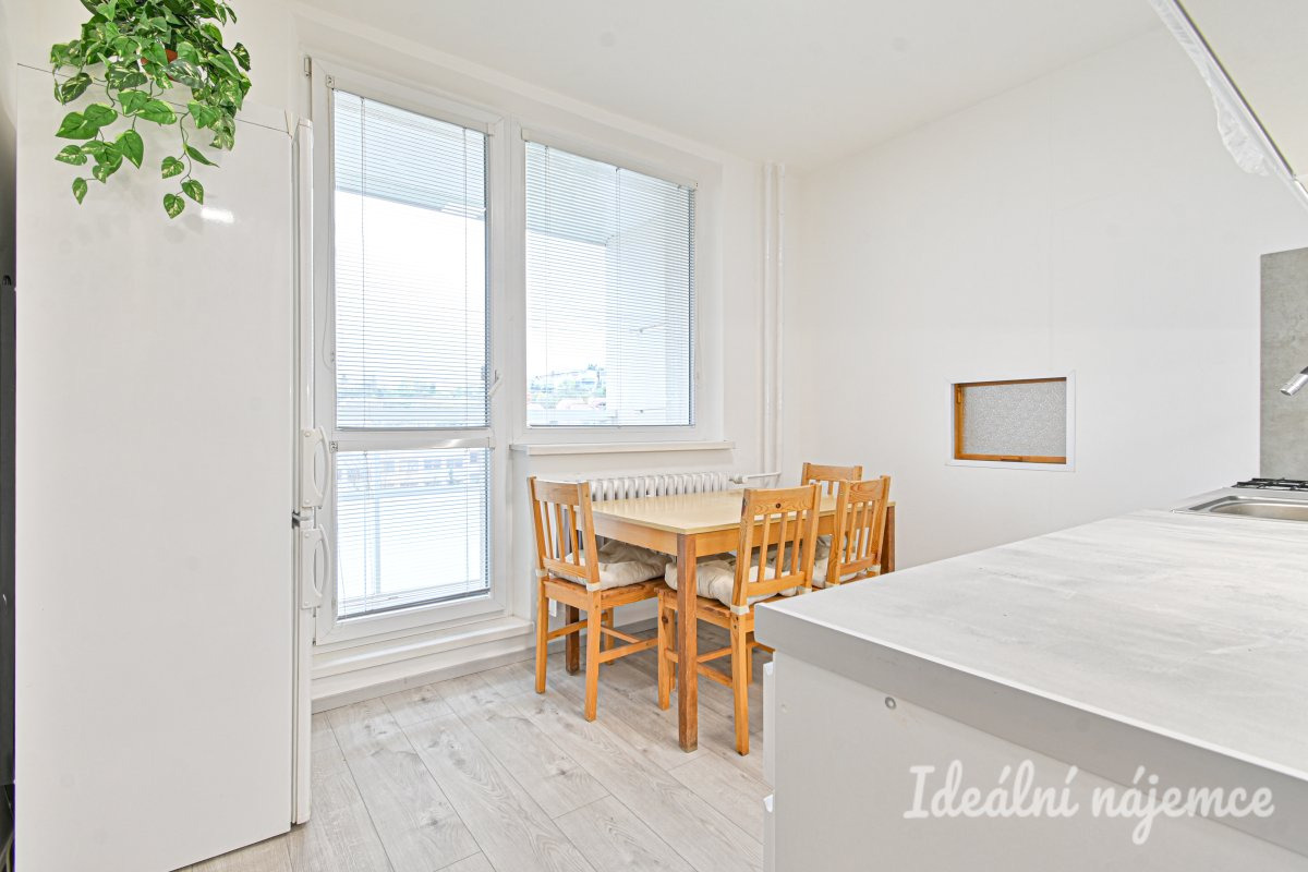 Pronájem bytu 3+1, Horácké náměstí, Řečkovice,  22.800 Kč/měs, 72 m2