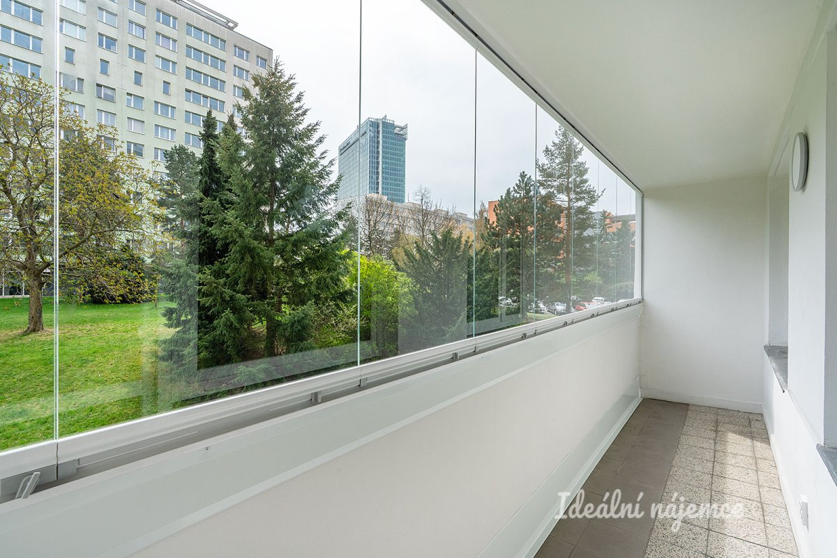 Pronájem bytu 2+kk, Kotorská, Nusle, 22900 Kč/měs, 34 m2