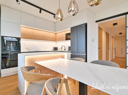 Pronájem bytu, 3+kk, 91 m²