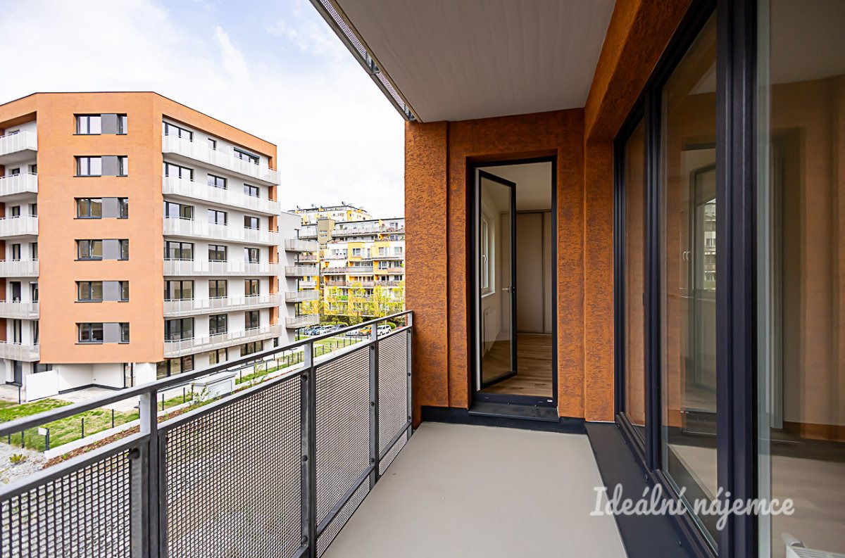 Pronájem bytu 2+kk, Poděbradská, Vysočany