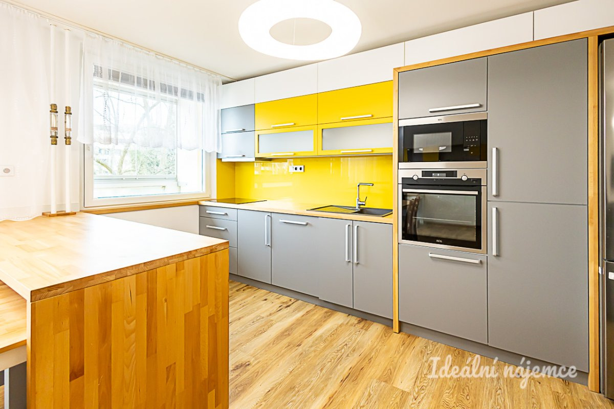 Pronájem bytu 3+kk, Ostravská, Letňany, 28 000 Kč/měs, 73 m2