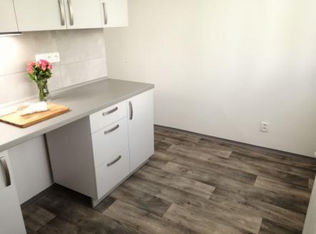 Pronájem bytu, 2+1, 50 m²