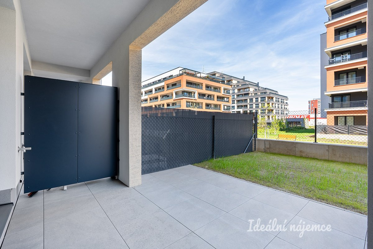 Pronájem bytu 1+kk, Domalípova, Hloubětín, 20.800 Kč/měs, 32 m2