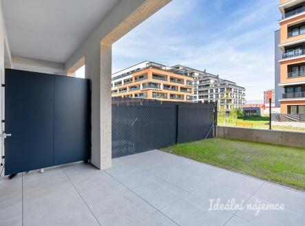 Pronájem bytu, 1+kk, 32 m²