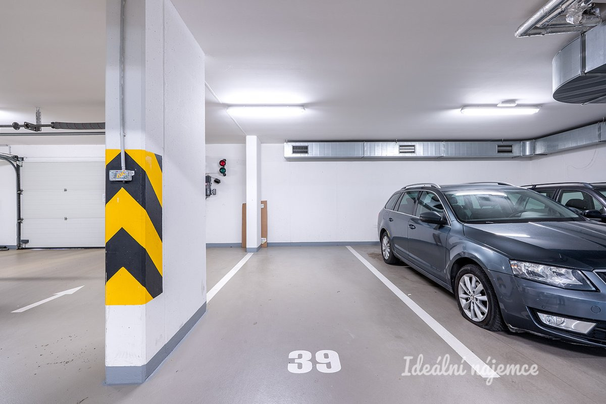 Pronájem bytu 1+kk, Raichlova, Stodůlky,  24 m2