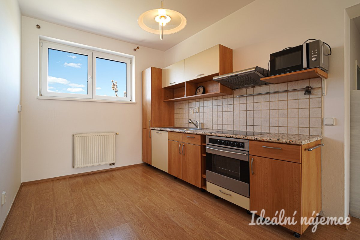 Pronájem bytu 2+kk, Za Kněžským hájkem, Žebětín,  Kč/měs, 62 m2