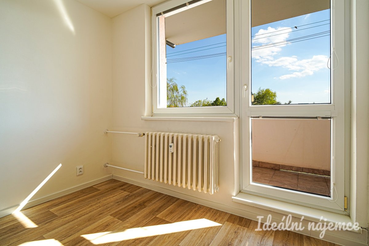 Pronájem bytu 1+1, Brněnská, Šlapanice u Brna, 14 900 Kč/měs, 32 m2