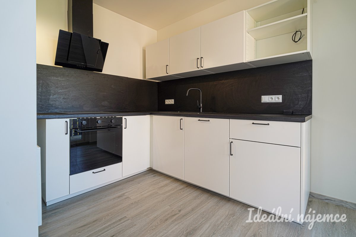 Pronájem bytu 3+1, Haškova, Lesná, 24.000  Kč/měs, 67 m2