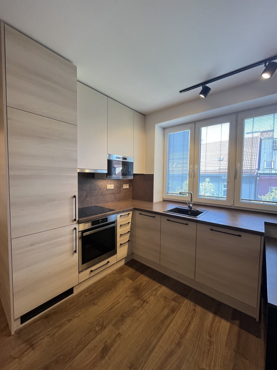 Pronájem bytu 2+kk, Dukelská, Olomouc-město, 18000 Kč/měs, 45 m2