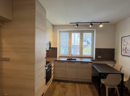 Pronájem bytu, 2+kk, 45 m²