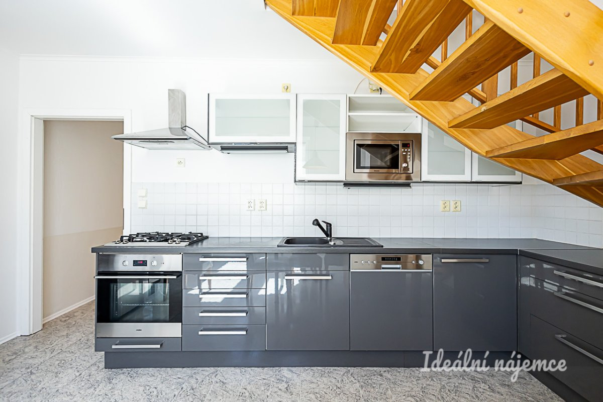 Pronájem bytu 2+kk, Andrštova, Libeň, 55 m2