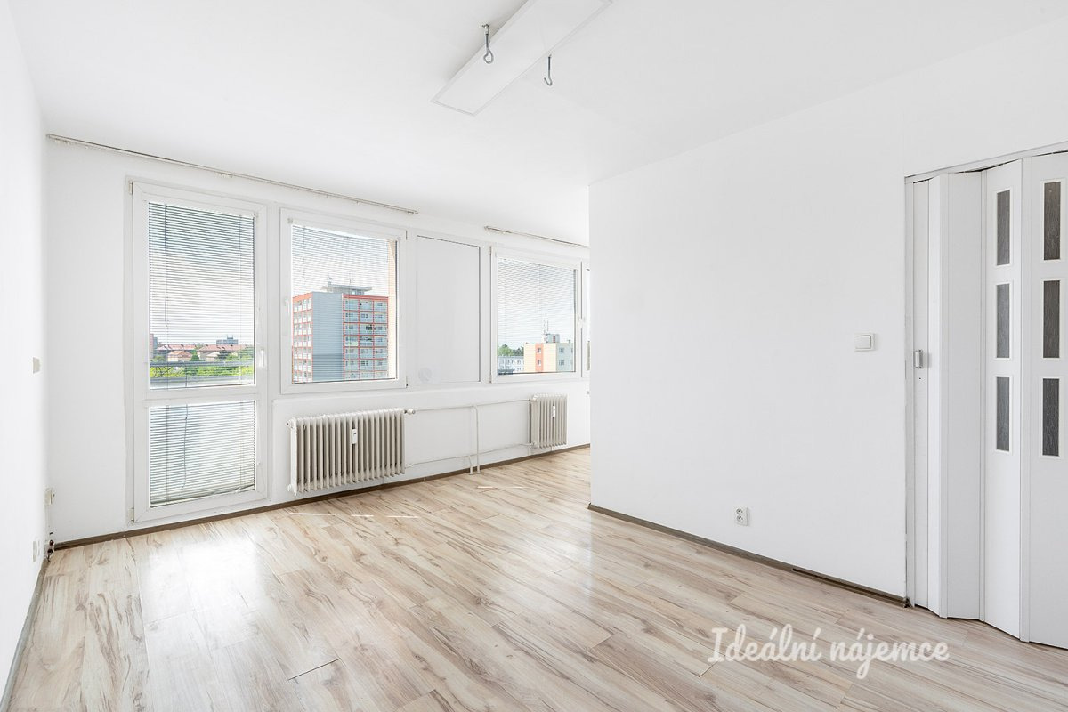 Pronájem bytu 1+kk, Vitry, Kročehlavy, 25 m2