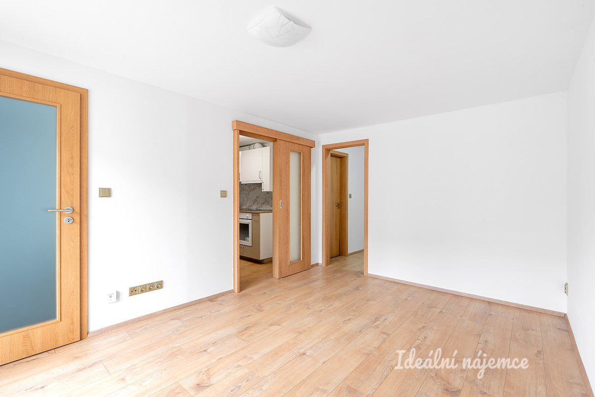 Pronájem bytu 2+kk, Zahradní, Přezletice,  Kč/měs, 34 m2