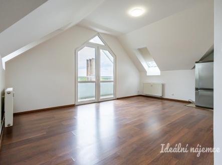 Pronájem bytu, 3+kk, 66 m²