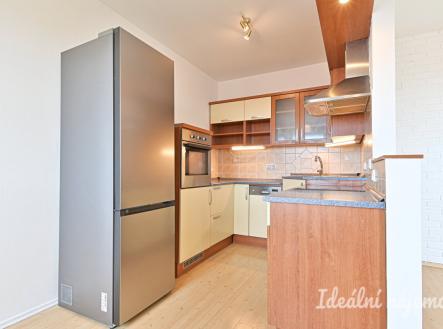 Pronájem bytu, 4+kk, 82 m²