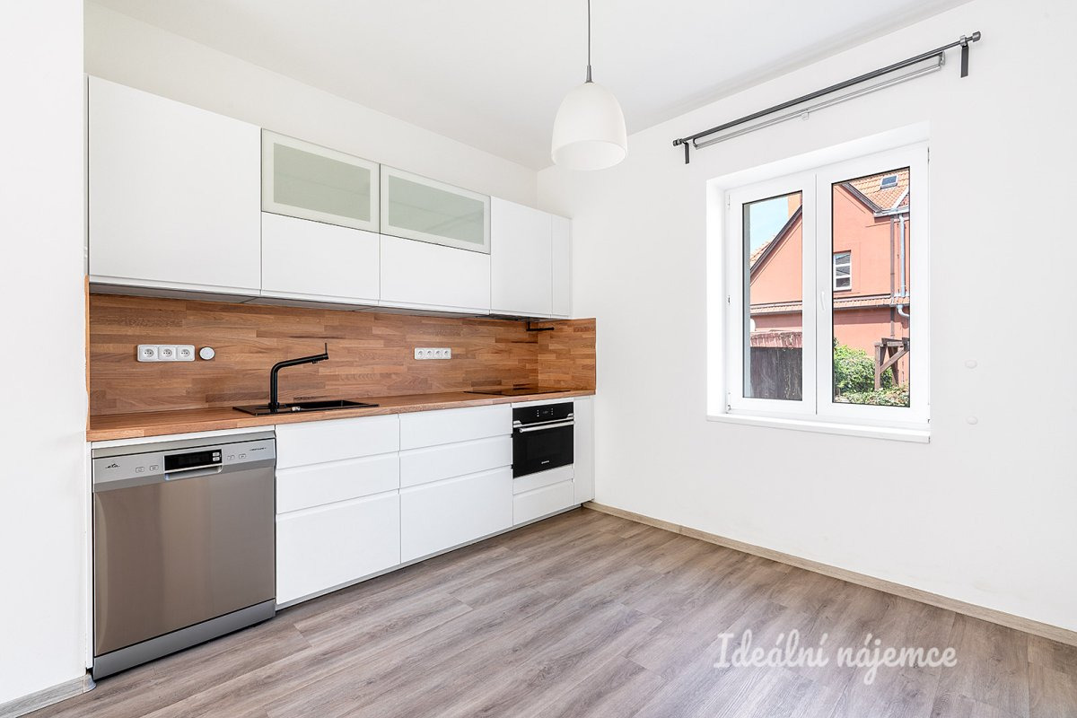 Pronájem bytu 3+kk, Malobřevnovská, Břevnov, 89 m2