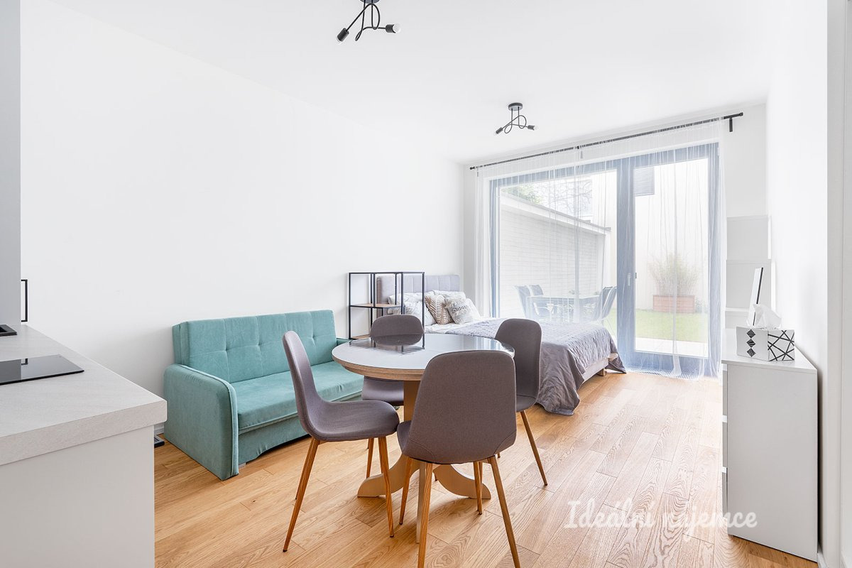 Pronájem bytu 1+kk, U průhonu, Holešovice, 31 m2