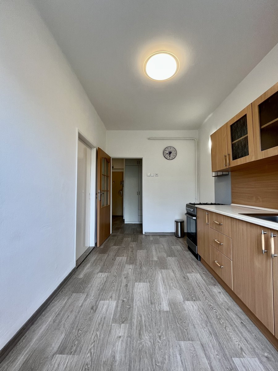 Pronájem bytu 1+1, Dvorní, Poruba, 9600 Kč/měs, 38 m2