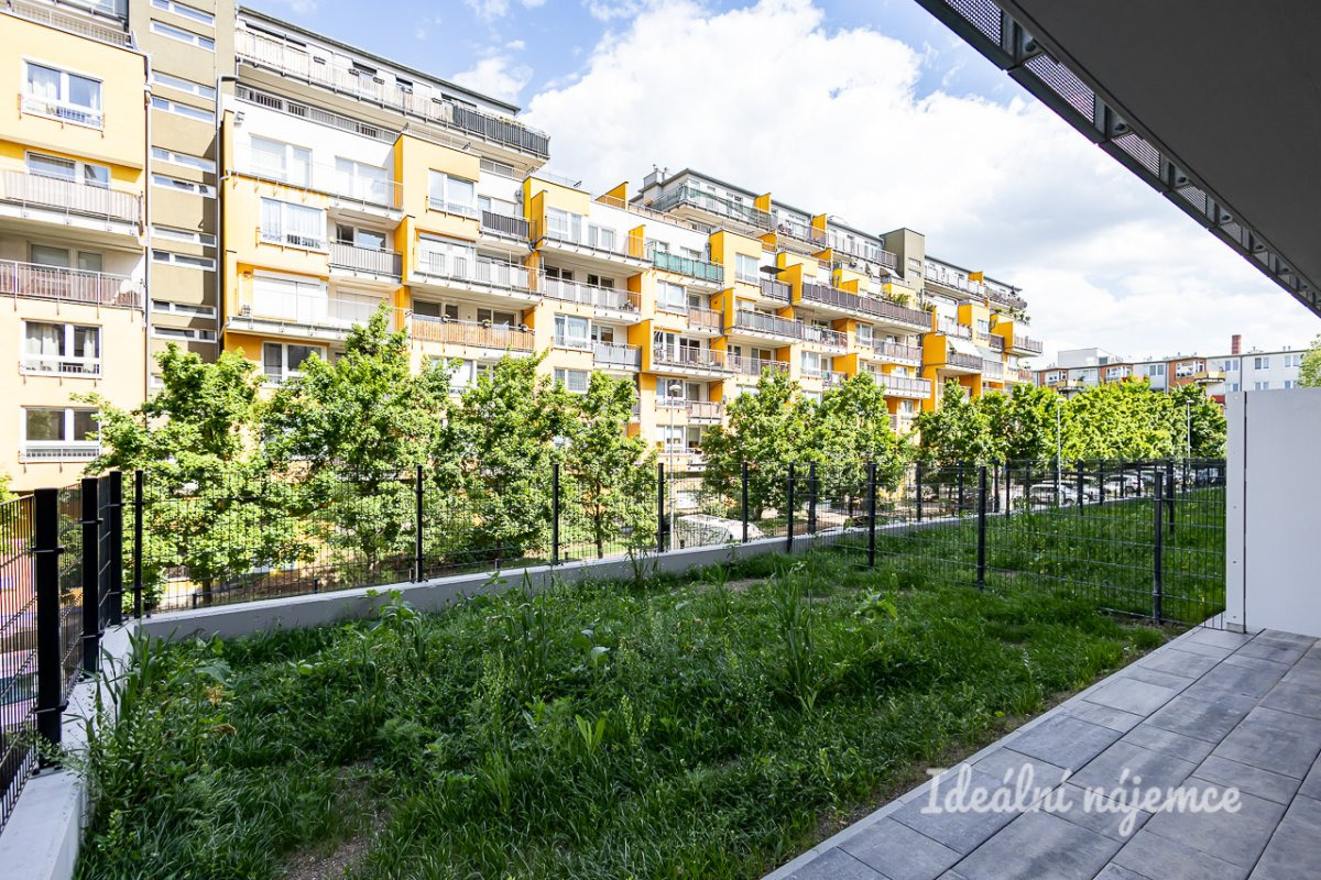 Pronájem bytu 2+kk, Gerstelova, Vysočany, 23900 Kč/měs, 52 m2