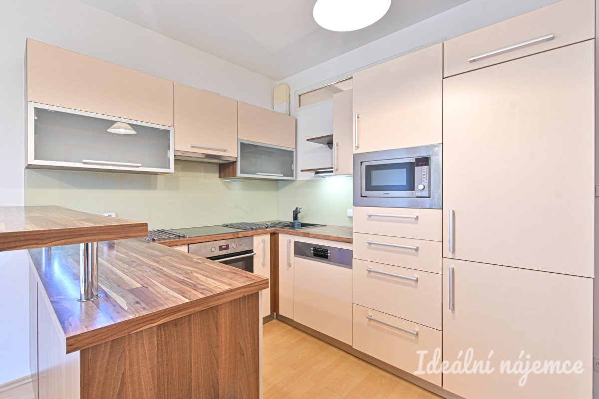 Pronájem bytu 3+kk, Křehlíkova, Slatina,  26.500 Kč/měs, 71 m2 se zahradou