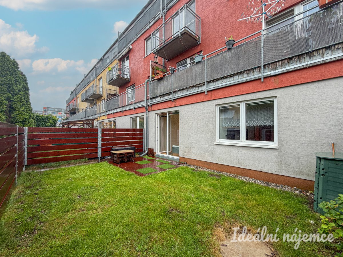 Pronájem bytu 3+kk, Křehlíkova, Slatina,  26.500 Kč/měs, 71 m2 se zahradou