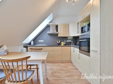 Pronájem bytu, 3+kk, 70 m²