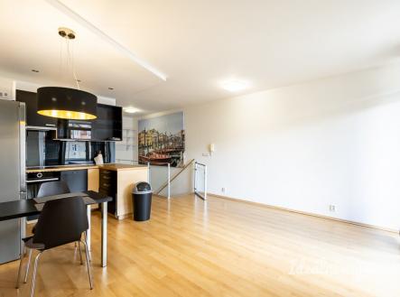 Pronájem bytu, 2+kk, 58 m²