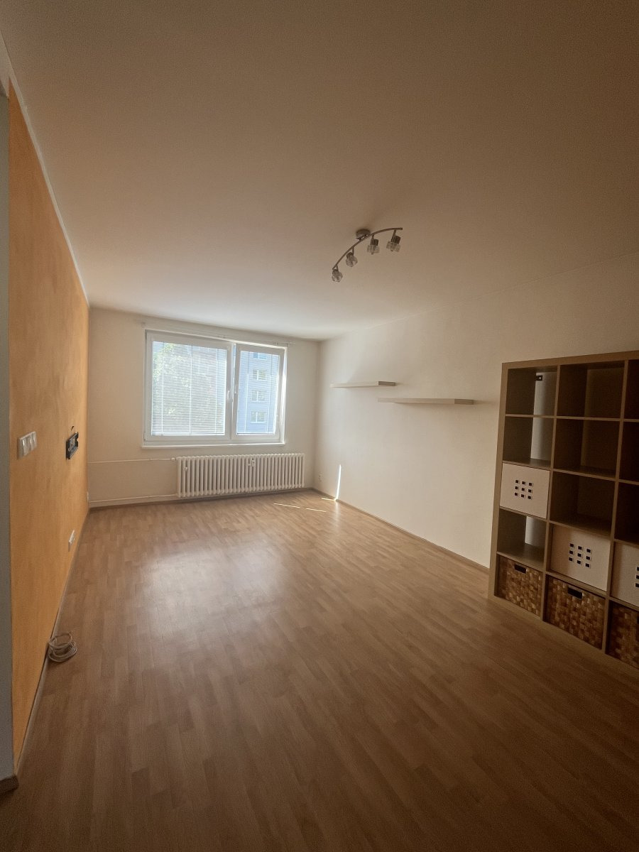 Pronájem bytu 3+1, 2. května, Zlín, 17000 Kč/měs, 78 m2