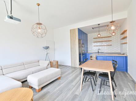 Pronájem bytu, 3+kk, 84 m²