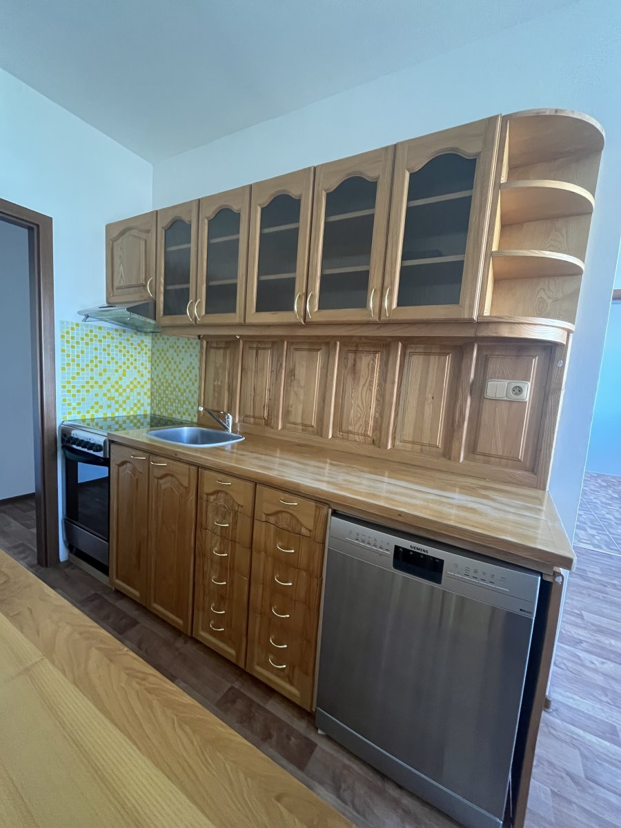 Pronájem bytu 3+1, Gen. Svobody, Uničov, 15000 Kč/měs, 71 m2