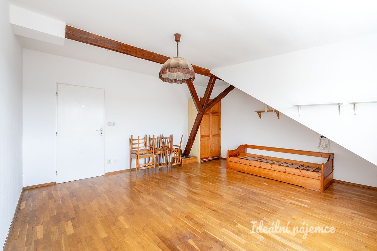 Pronájem bytu 1+1, Kollárova, Úvaly u Prahy, 16900 Kč/měs, 43 m2