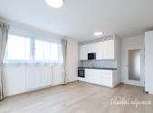 Pronájem bytu, 1+kk, 32 m²