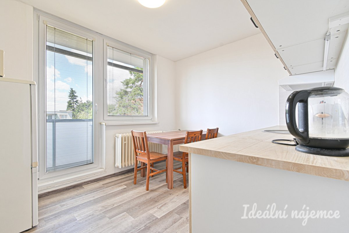 Pronájem bytu 2+1, Třískalova, Lesná,  Kč/měs, 51 m2