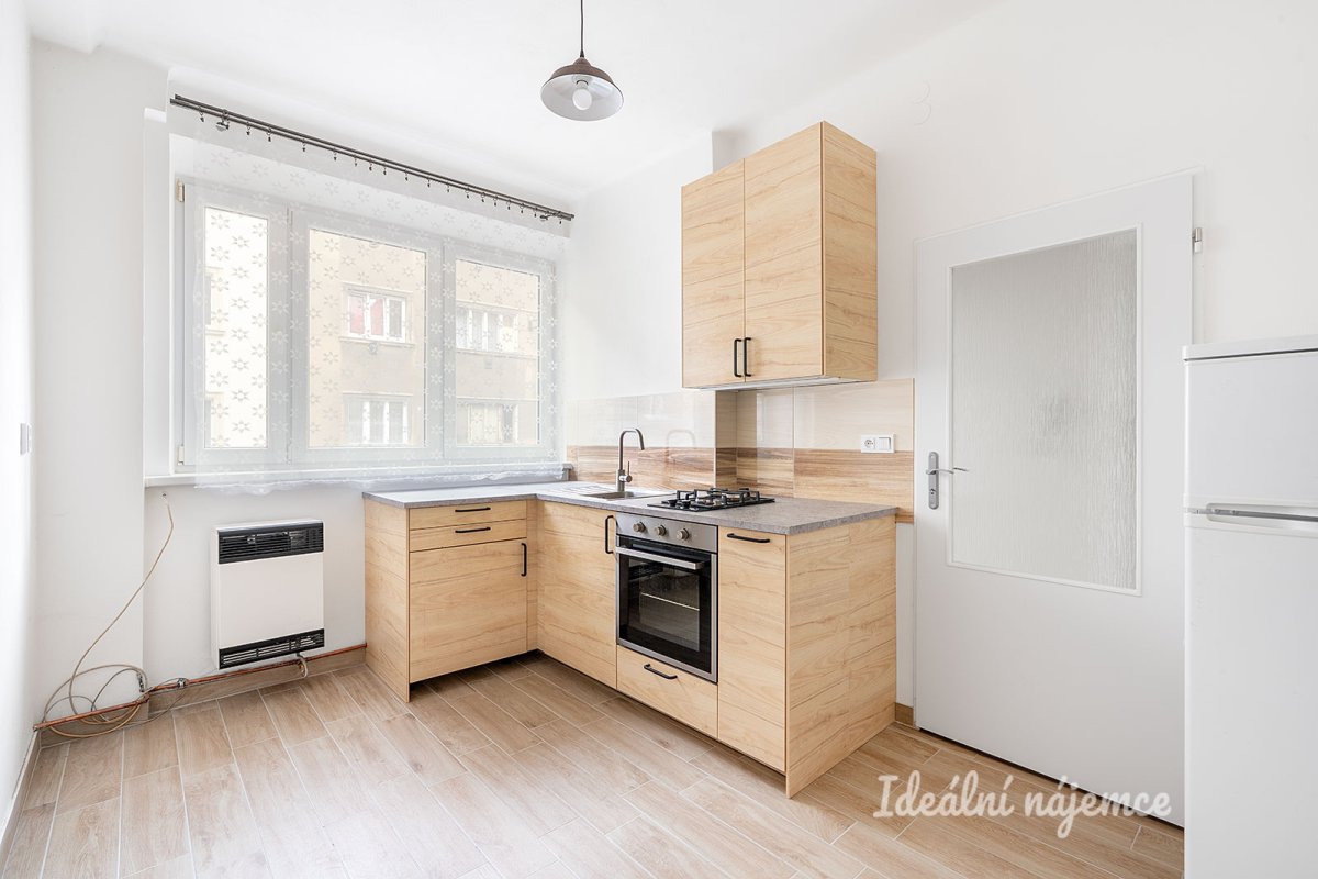 Pronájem bytu 1+1, U libeňského pivovaru, Libeň, 17.500 Kč/měs, 35 m2