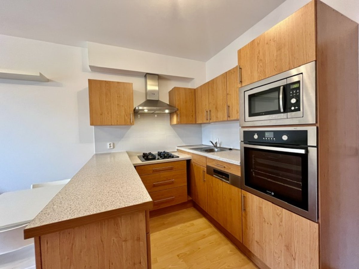 Pronájem bytu 2+kk s garáží, Místní, Kníničky,  21.900 Kč/měs, 50 m2