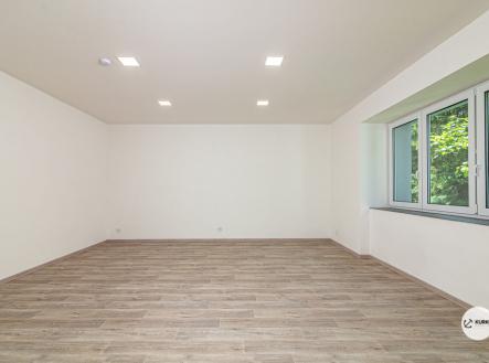 img-5230.jpg | Prodej bytu, 1+kk, 4 m²